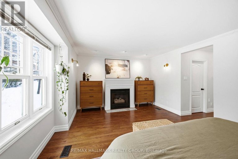 29404506/340-cunningham-avenue/alta-vistafaircrest-heights/ottawa/ontario/K1H6B4_26