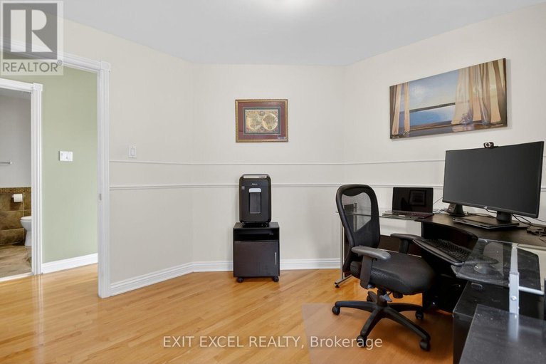 29577468/1093-b-normandy-cr-normandy-crescent/carleton-heights/ottawa/ontario/K2C0L9_33