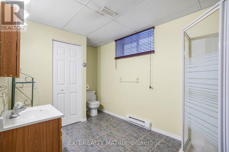 29241507/213-longueuil-street/lorignal/champlain/ontario/K0B1K0_25