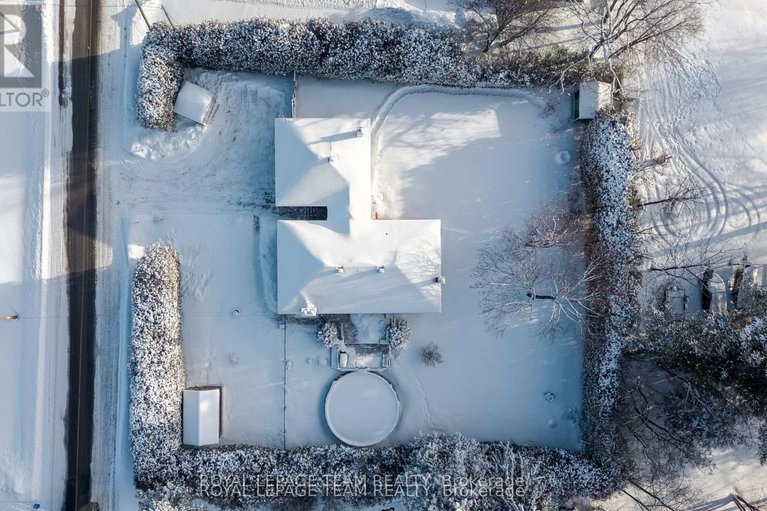 29629371/3246-elizabeth-street/osgoode/ottawa/ontario/K0A2W0_3