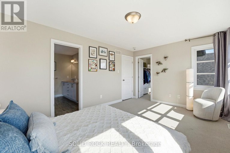 29583992/76-palfrey-way/emerald-meadowstrailwest/ottawa/ontario/K2V0B3_12