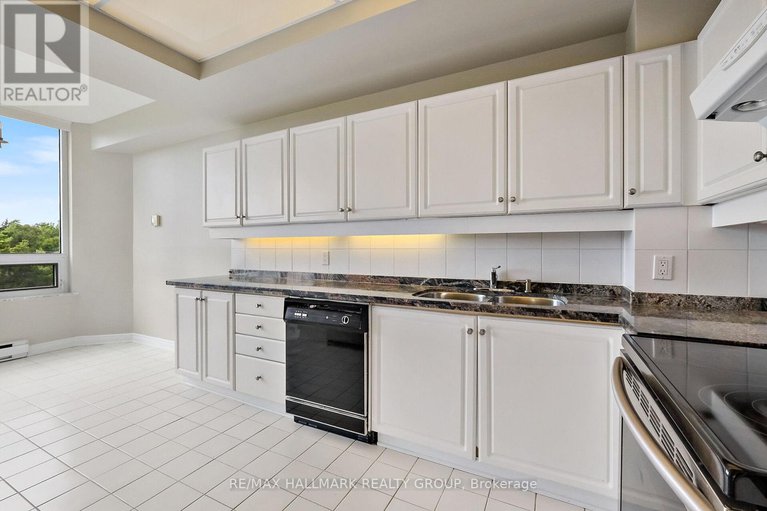 28638774/301-1480-riverside-drive/riverview-park/ottawa/ontario/K1G5H2_18