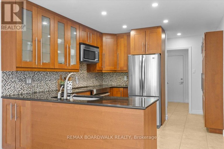 29672747/1443-larkhaven-crescent/orleanssunridge/ottawa/ontario/K1C5A5_20