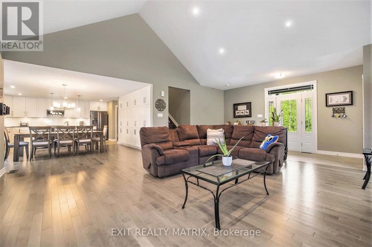 28501475/3253-maisonneuve-road/clarencerockland-twp/clarence-rockland/ontario/K0A3N0_9