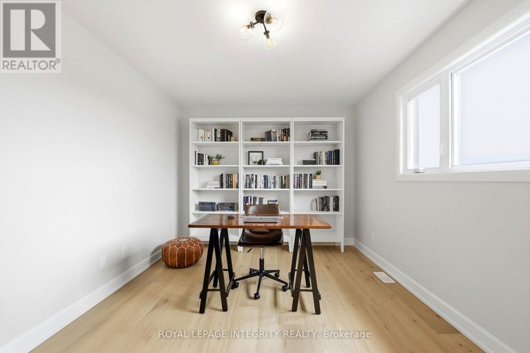 29590747/451-moonlight-drive/russell-twp/russell/ontario/K4R0L1_21