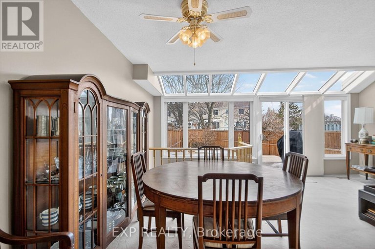 29536083/43-hummingbird-crescent/cedargrovefraserdale/ottawa/ontario/K2J3A5_15