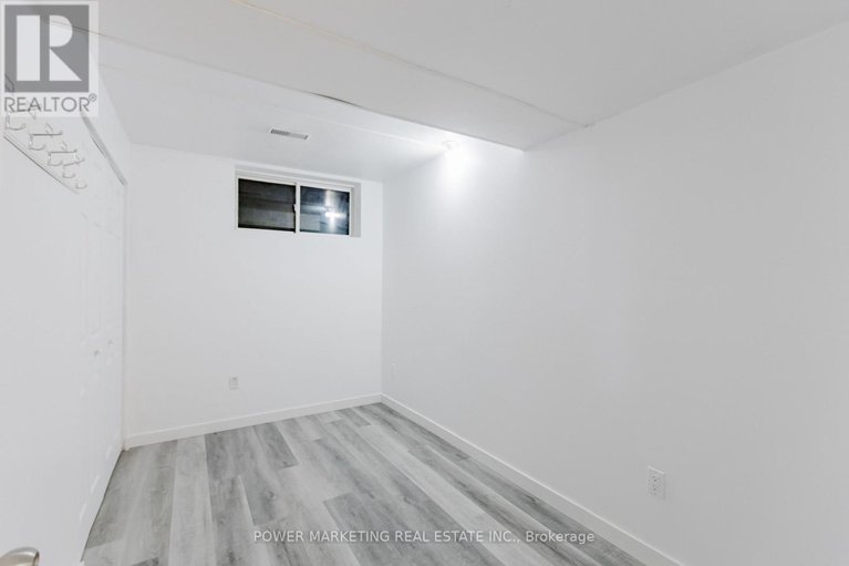 29074509/318-rustic-hills-crescent/springridgeeast-village/ottawa/ontario/K4A5A8_38