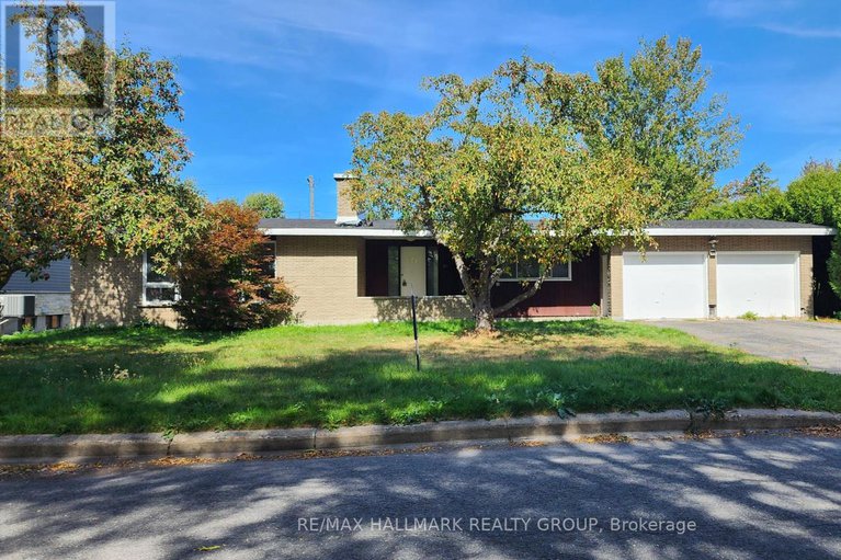 28090289/447-roger-road/alta-vistafaircrest-heights/ottawa/ontario/K1H5B7_42