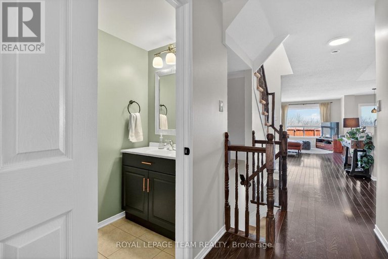 29615070/216-trail-side-circle/springridgeeast-village/ottawa/ontario/K4A5B5_21