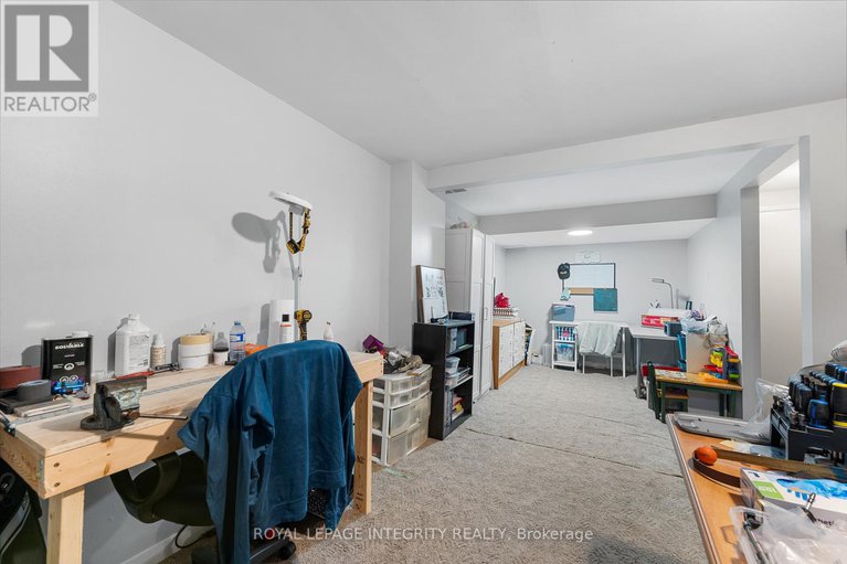 29064817/45-wessex-road/on-the-green/ottawa/ontario/K2J1X2_24