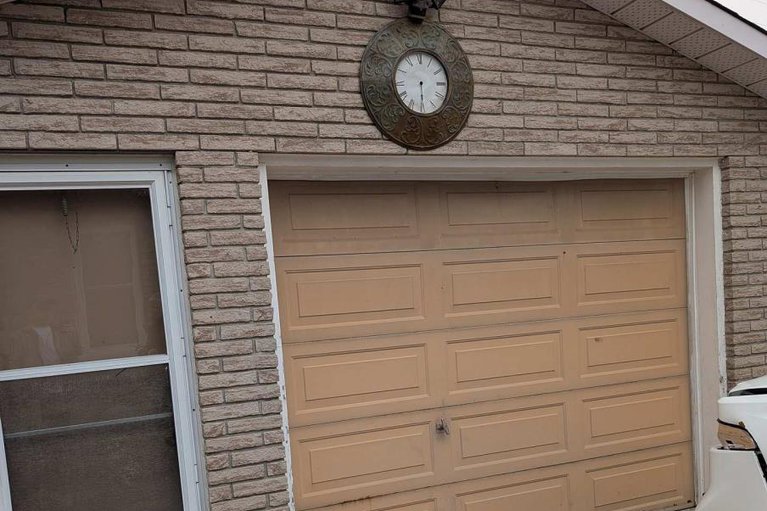 29018995/393-donald-street/overbrookcastle-heights/ottawa/ontario/K1K1M2_20