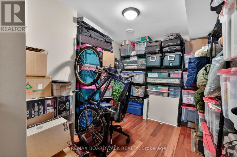 29627313/241-denali-way/stittsville-north/ottawa/ontario/K2S0N1_41