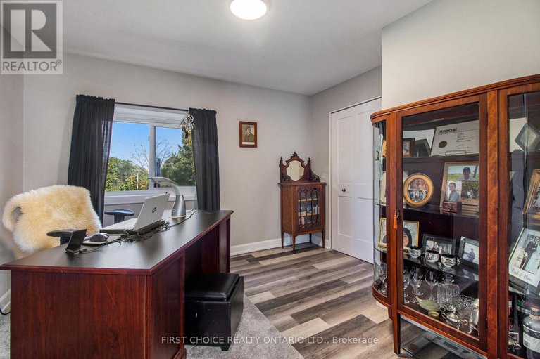 28911965/802-chapman-street/town-of-rockland/clarence-rockland/ontario/K4K1E6_12