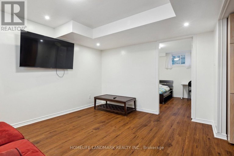 28322387/1856-sunland-drive/fallingbrookgardenway-south/ottawa/ontario/K4A3S8_42