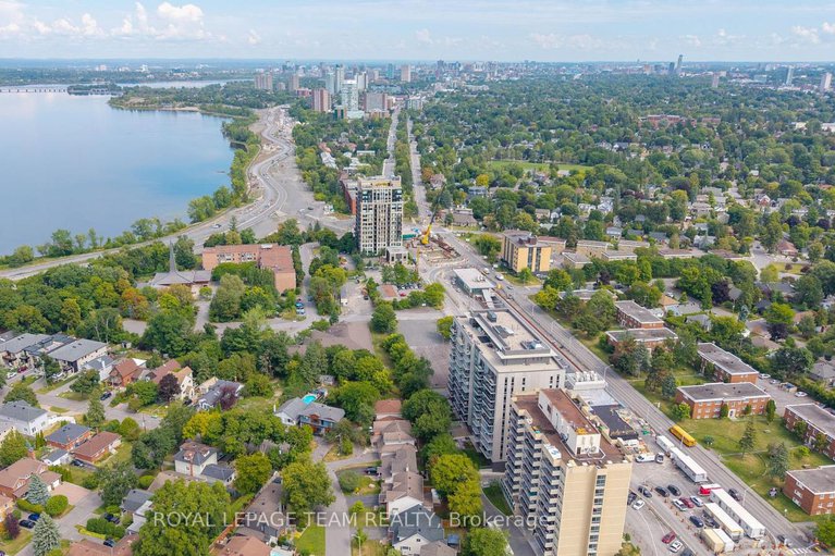 28812426/2122-saunders-avenue/woodroffe/ottawa/ontario/K2A4C7_45