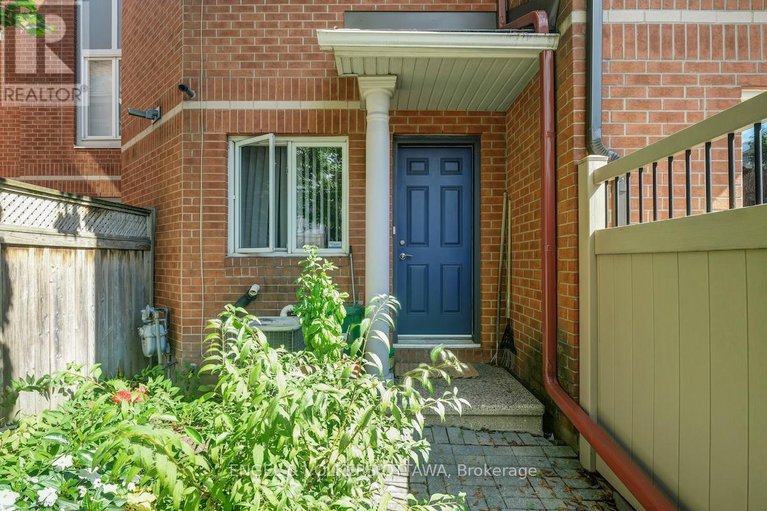 28836978/6-stockport-private/ottawa-centre/ottawa/ontario/K2P2J3_27