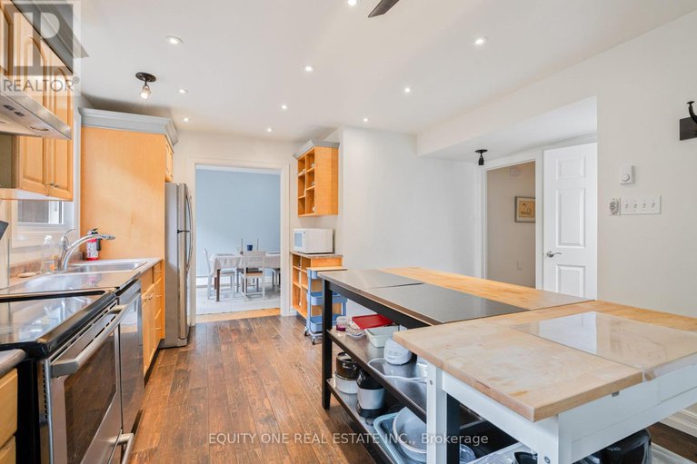 29066037/73-hobart-crescent/sheahan-estatestrend-village/ottawa/ontario/K2H5S3_19