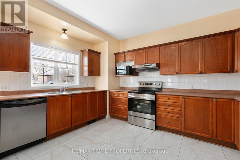 29367761/1567-rumford-drive/fallingbrookpineridge/ottawa/ontario/K4A4C1_14