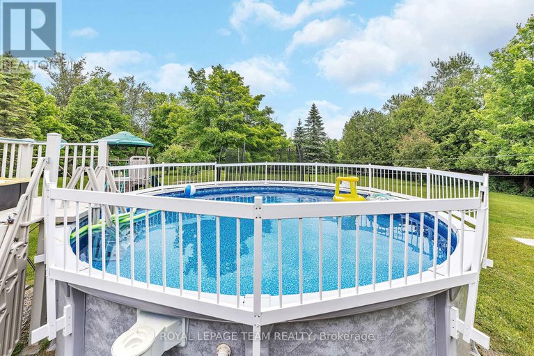 28507546/1536-sherruby-way/rural-kanata-central/ottawa/ontario/K2W1A9_37