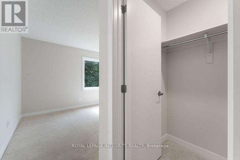 28798690/255-falsetto-street/mer-bleuebradley-estatesanderson-park/ottawa/ontario/K1W1E9_18