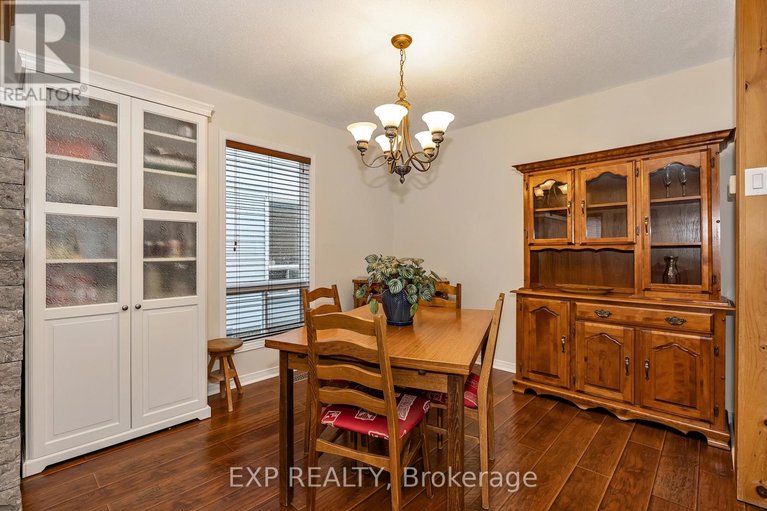 29607675/63-victor-street/stittsville-central/ottawa/ontario/K2S1H8_12