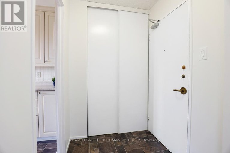 28783237/301-2625-regina-street/britannia/ottawa/ontario/K2B5W8_5