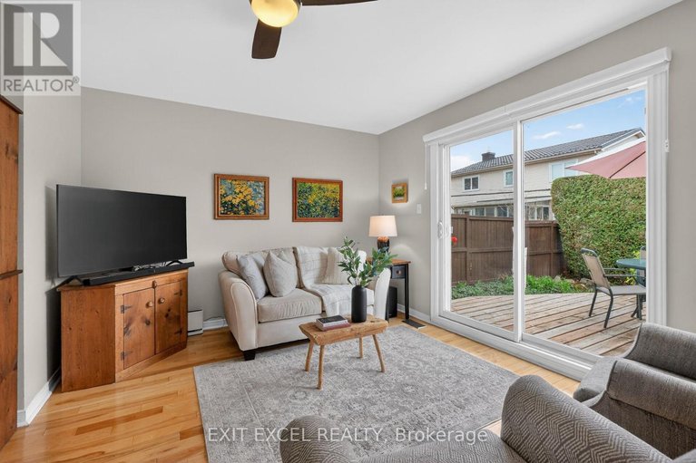29684997/1554-rosebella-avenue/blossom-parkkemp-parkfindlay-creek/ottawa/ontario/K1T1E8_17