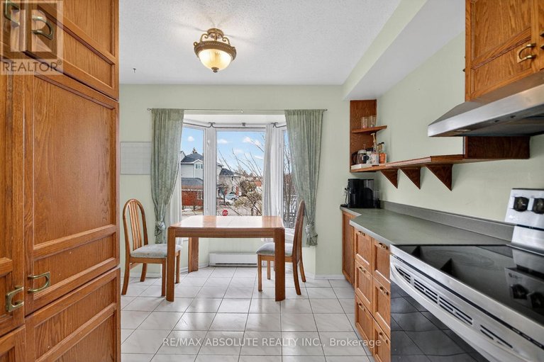 29476159/231-harriot-private/hunt-club-parkgreenboro/ottawa/ontario/K1T3E1_16