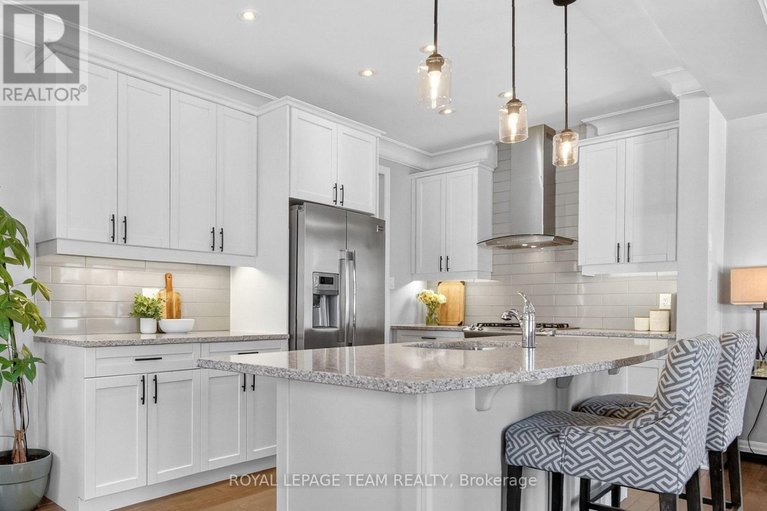 29455181/375-meadowbreeze-drive/emerald-meadowstrailwest/ottawa/ontario/K2M0K3_14