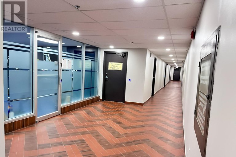 29173938/1008-555-brittany-drive/viscount-alexander-park/ottawa/ontario/K1K4C5_30