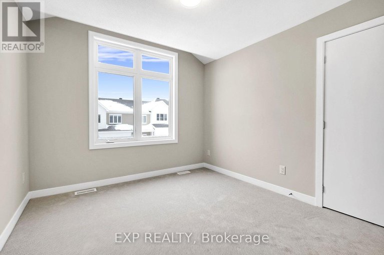 28620818/98-pizzicato-street/mer-bleuebradley-estatesanderson-park/ottawa/ontario/K1C7G4_24