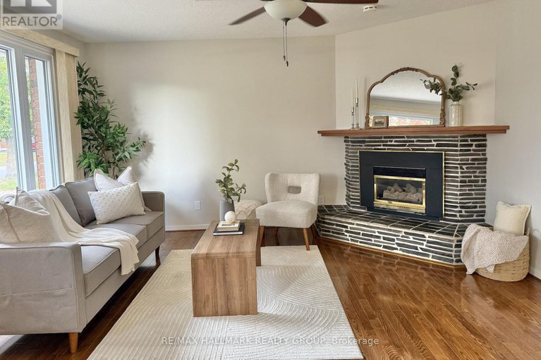 29090721/1366-metz-crescent/carson-grove/ottawa/ontario/K1K3Z5_7