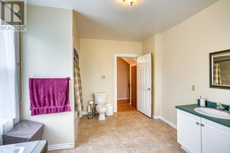 28554990/4237-watsons-corners-road/lanark-highlands-dalhousie-twp/lanark-highlands/ontario/K0G1M0_35