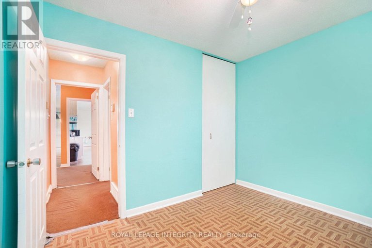 28649416/14-mulvagh-avenue/borden-farmstewart-farmcarleton-heightsparkwood-hills/ottawa/ontario/K2E6M6_27