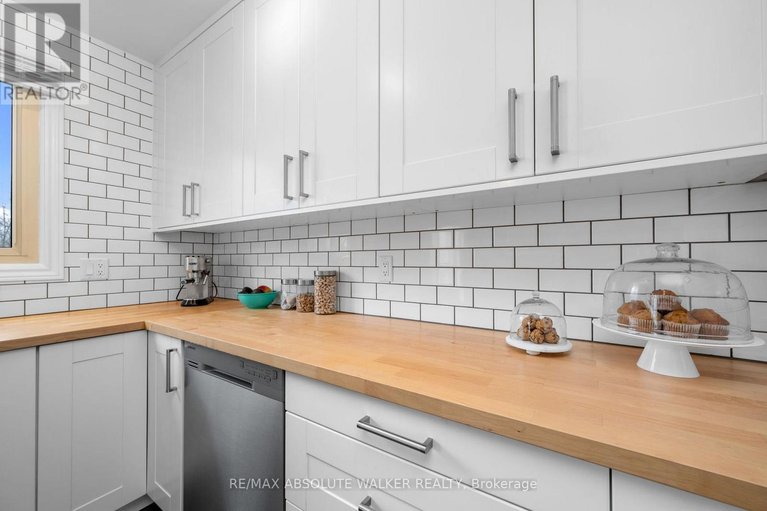 29612924/6289-vorlage-drive/convent-glen-north/ottawa/ontario/K1C2E4_10