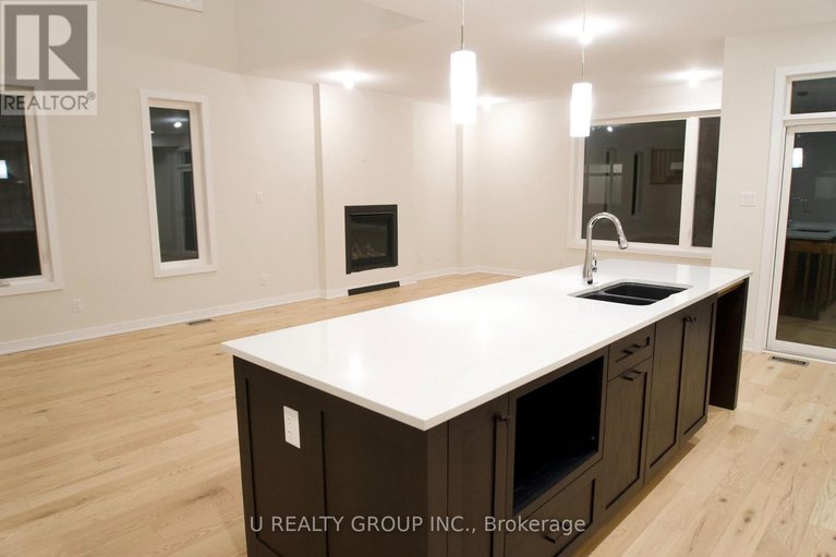 29258042/217-marssalia-crescent/notting-hillsummerside/ottawa/ontario/K4A5L9_2