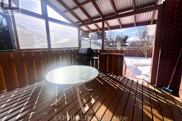 29285178/20-wallford-way/city-viewskylinefisher-heightsparkwood-hills/ottawa/ontario/K2E6B4_38