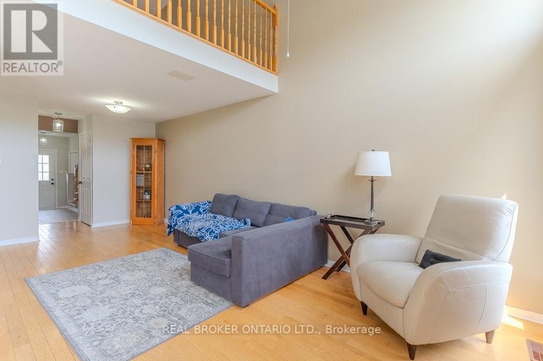 29676126/15-calaveras-avenue-s/longfields/ottawa/ontario/K2J4Z8_9