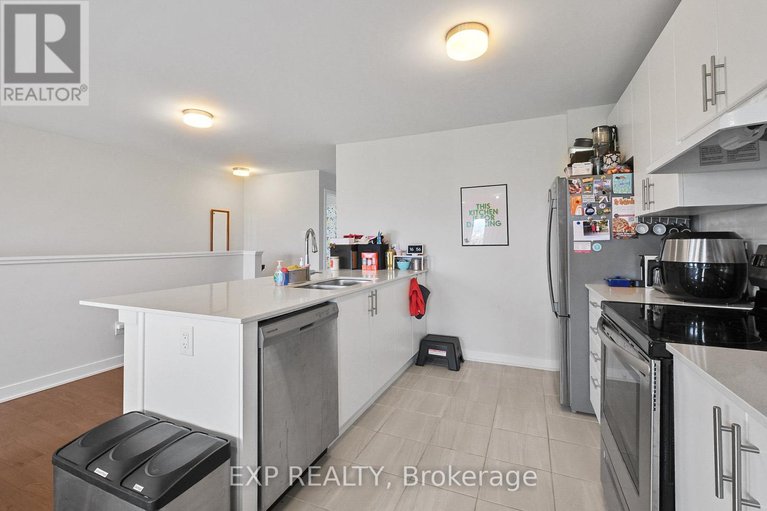 28611838/6323-perth-street/btwn-franktown-rd-fallowfield-rd/ottawa/ontario/K0A2Z0_29