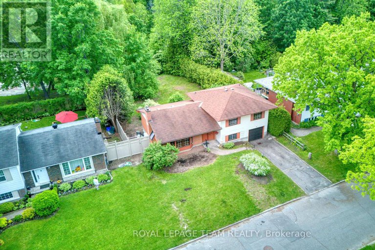 28412587/19-dayton-crescent/leslie-park/ottawa/ontario/K2H7N8_2