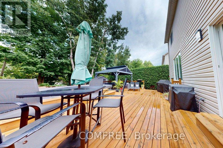 29086721/70-sirocco-crescent/stittsville-north/ottawa/ontario/K2S2C8_34