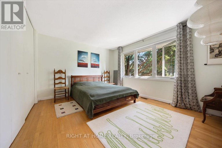 29161364/1-harrogate-place/crystal-beach/ottawa/ontario/K2H5L6_8