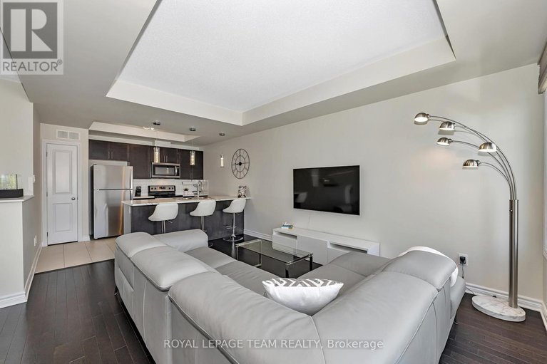 28666129/887-kilbirnie-drive/half-moon-bay/ottawa/ontario/K2J6G6_10