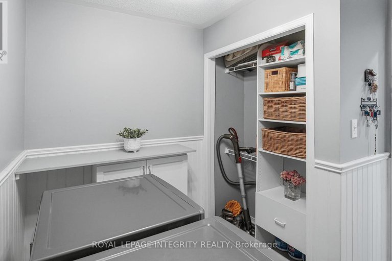 29430717/20-farmfield-crescent/emerald-meadowstrailwest/ottawa/ontario/K2M2S9_42