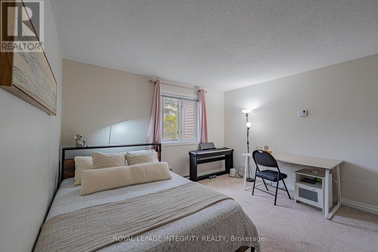 28965141/5-400-fenerty-court/katimavik/ottawa/ontario/K2L3A9_25