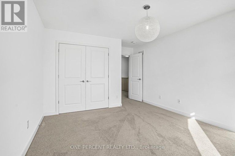 28260931/6487-renaud-road/mer-bleuebradley-estatesanderson-park/ottawa/ontario/K1W0R8_21