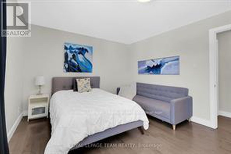 28591495/1107-normandy-crescent/borden-farmstewart-farmcarleton-heightsparkwood-hills/ottawa/ontario/K2E5A3_25