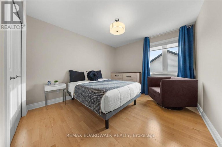 29297524/813-platinum-street/clarencerockland-twp/clarence-rockland/ontario/K4K0J2_30