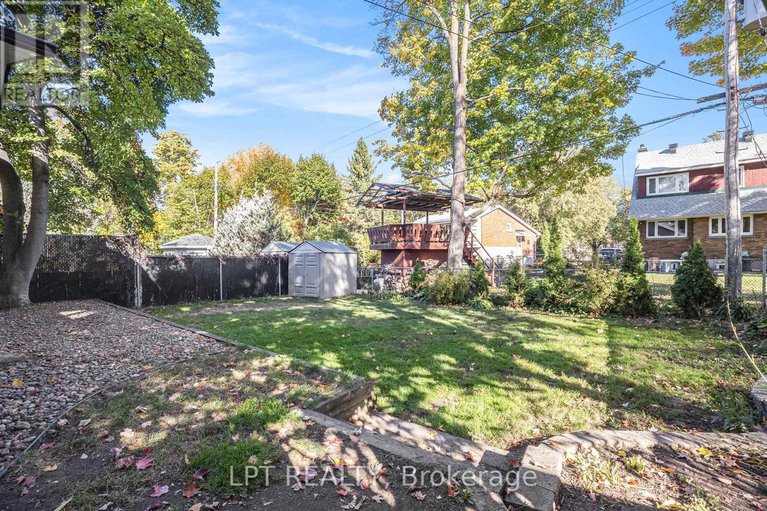 29397616/1517-caverley-street/riverview-park/ottawa/ontario/K1G0X9_29