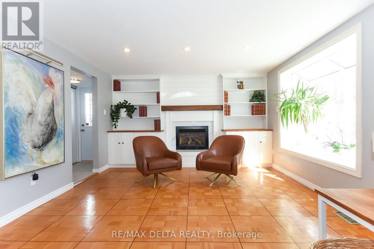 29629374/13-parklane-court/blackburn-hamlet/ottawa/ontario/K1B3H3_15